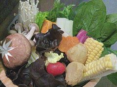 -湊湊火锅·茶憩(打浦桥日月光店)