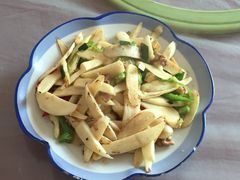 -黄店镇芝堰英才饭店