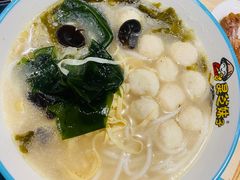 -灵芝妹子海鲜米线(劳动公园店)
