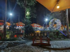 -二荆条·蜀鲜汇城市森林火锅