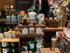 零售区-星巴克臻选(北京颐堤港中心第二店)
