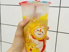 -蜜雪冰城(万达广场外B号门门口外集装箱店)