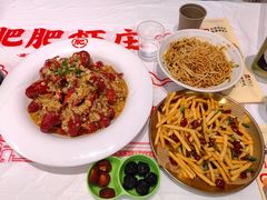 -肥肥虾庄·金牌油焖大虾(汉街SKP店)