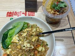 -萝卜向南·湘西泡菜·腊味炒饭(星河coco city店)