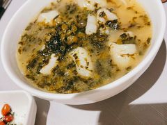 雪菜黄鱼浇头面-屋里厢上海菜馆