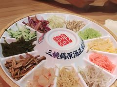 -怪噜范·老贵阳街头名小吃(汇金星力城店)