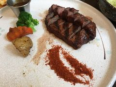 -悦享绿山墙西餐厅