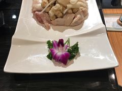 -东椰·海南椰子鸡火锅(朝阳门店)