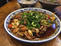 -杨三娘跷脚牛肉(羊子山西路店)