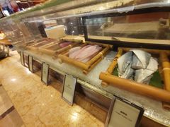 -大中华希尔顿酒店-念自助餐·嗨啤·小龙虾