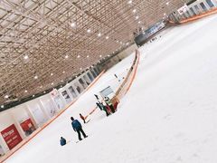 -乔波室内滑雪场
