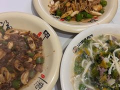 -何永光123鲜牛肉馆(1号店)