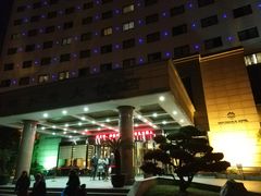 -山明水秀大饭店