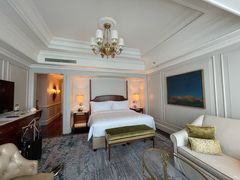 -广州富力丽思卡尔顿酒店