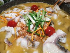 -山城外·非遗酸菜鱼(新都汇融店)