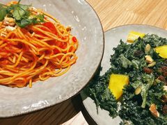 煎大虾番茄腰果意式细面-Wagas沃歌斯(武汉恒隆广场店)