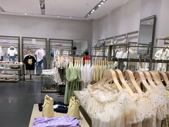 -URBAN REVIVO(佛山南海万达广场店)