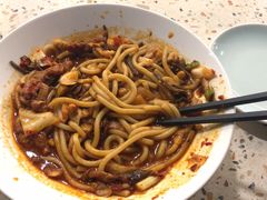 野蘑菇酸菜牛肉炒米粉-疆Jiang·新疆秘制料理