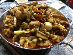 牛蛙爱上虾-小民大排档(光谷店)