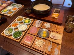 -银米·云南传统过桥米线(双廊黑金冠店)