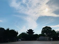 -巴陵广场