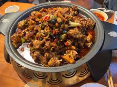 -炉小二铜锅牛蛙•川湘菜(三里屯店)