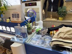 -爱革·奢品·鞋包·衣物·家居(博荟广场店)