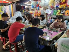 -六合夜市