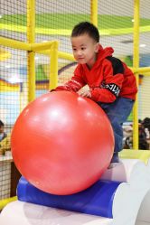 -天空之城家庭互动游乐场