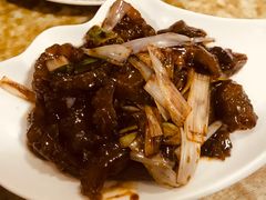 葱烧海参-雅仕聚酒馆