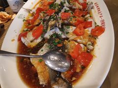 剁椒蒸活翘嘴鲌-丹江渔村(望京店)