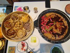 -卤校长老火锅(杨家坪直营店)