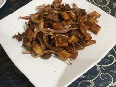 馕饼炒烤肉-马虎风味菜馆(王府园小区店)