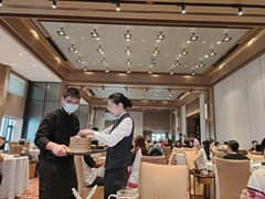 -景月阁空中食府(希尔顿酒店)