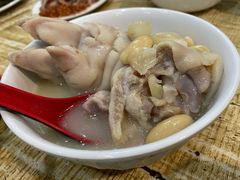 -雷祖芳老妈蹄花店