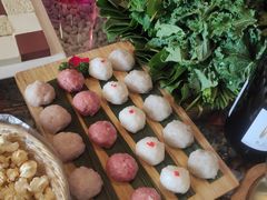 丸子大集合-慢丽江·云南野生菌土鸡锅(西山店)