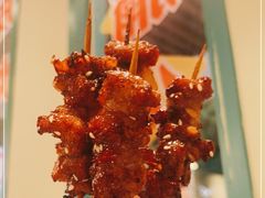 -何妹湿辣牛肉·粤式烧烤砂煲(桂雅路店)