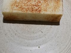 烟熏稻香手工黄油面包-香樟花园法式铁板烧(恒隆广场店)