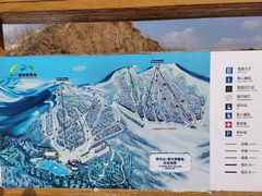 -翠云山银河滑雪场