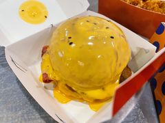 芝士熔岩牛肉汉堡-前进5路汉堡炸鸡(汉街skp店)
