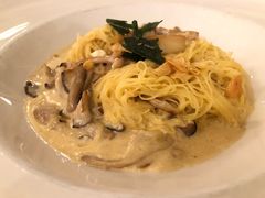 奶油蘑菇意面-纽约咖啡馆