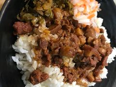 肉燥饭-明潭茶老爸