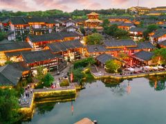 -茅山东方盐湖城景区