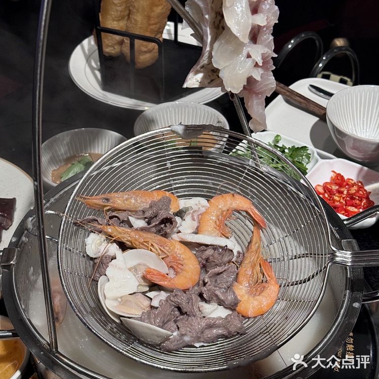 上海新开的！！！jujuju好吃的粥底火锅[调皮][调皮][调皮]