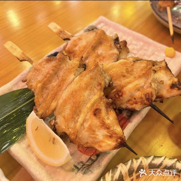 还有比一顿肆意的烧鸟更适合朋友小聚的呢