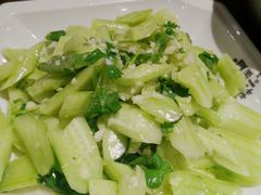 -喝丢一只鞋辣炒海鲜小烧烤(三八广场店)