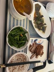 -爱月坊产后护理中心(万达店)