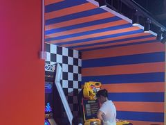 -不可思议减压馆·解压博物馆·摔碗发泄·团建定制