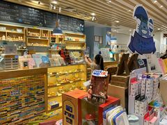 -猫的天空之城概念书店(印象城购物中心店)