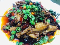 干烧耗儿鱼-洪霞餐馆
